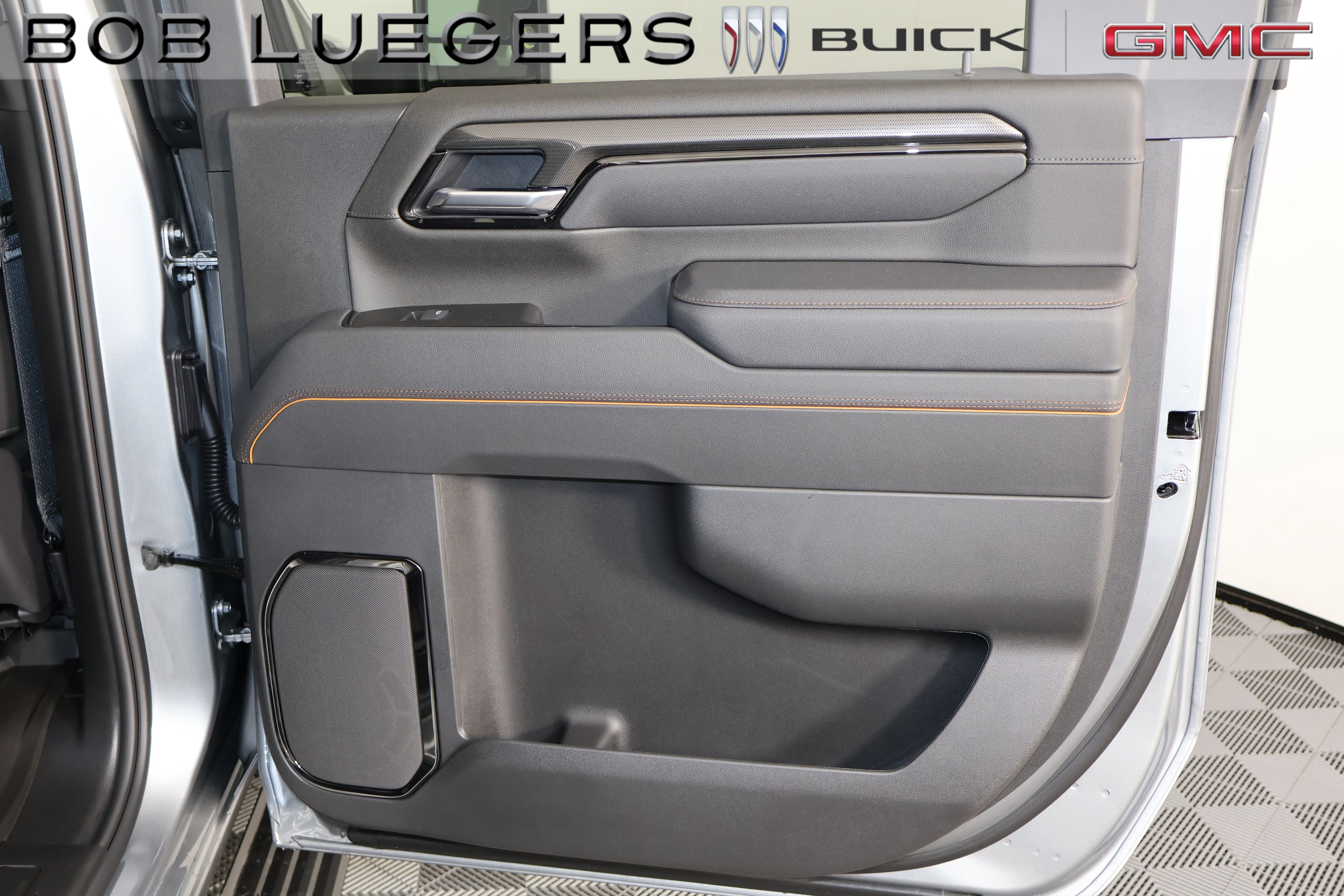 New 2026 Sterling Metallic GMC AT4 image 18