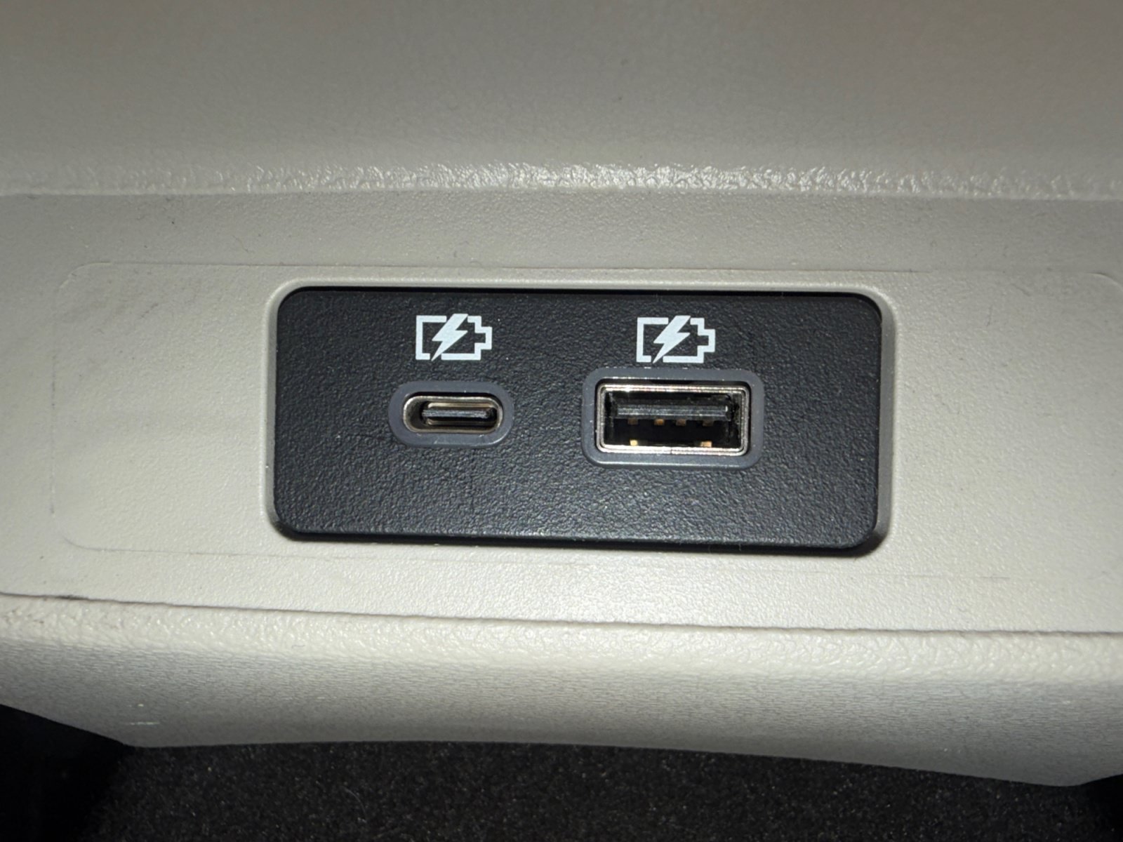 Used 2022 Scarlet Ember Tintcoat Nissan 2.5 SV image 24