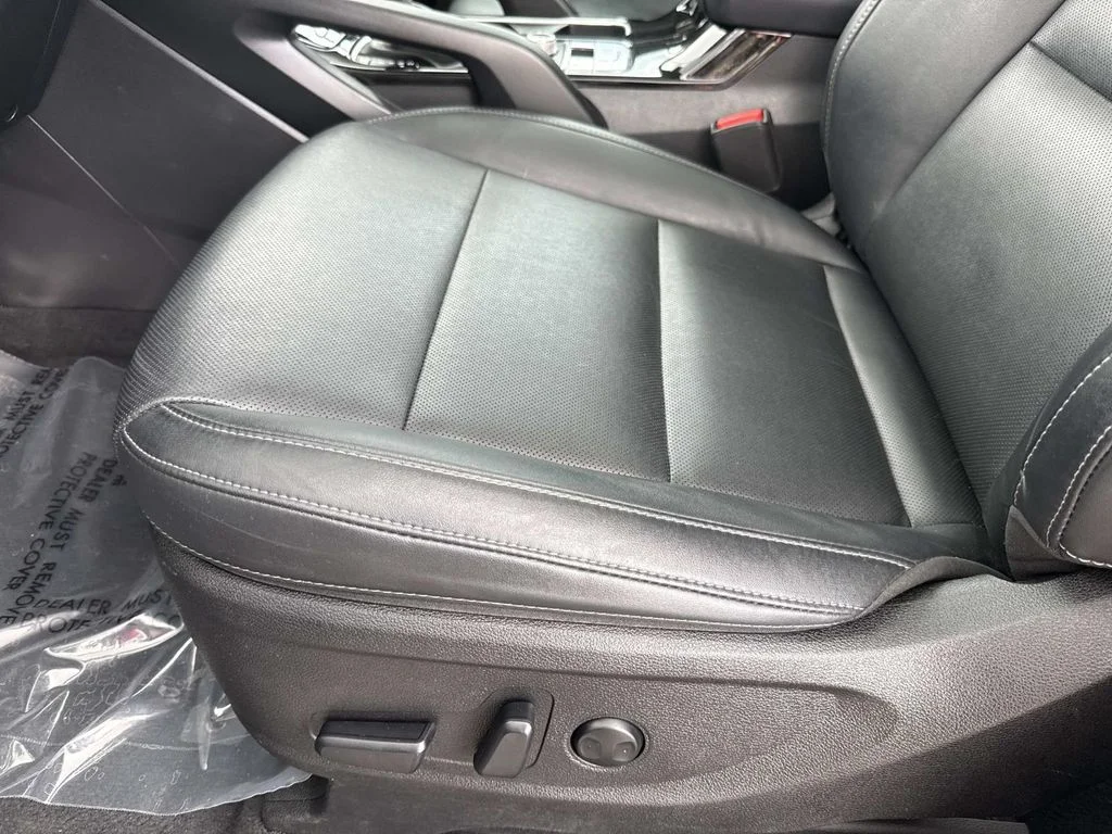 Used 2023 Black Kia S image 29