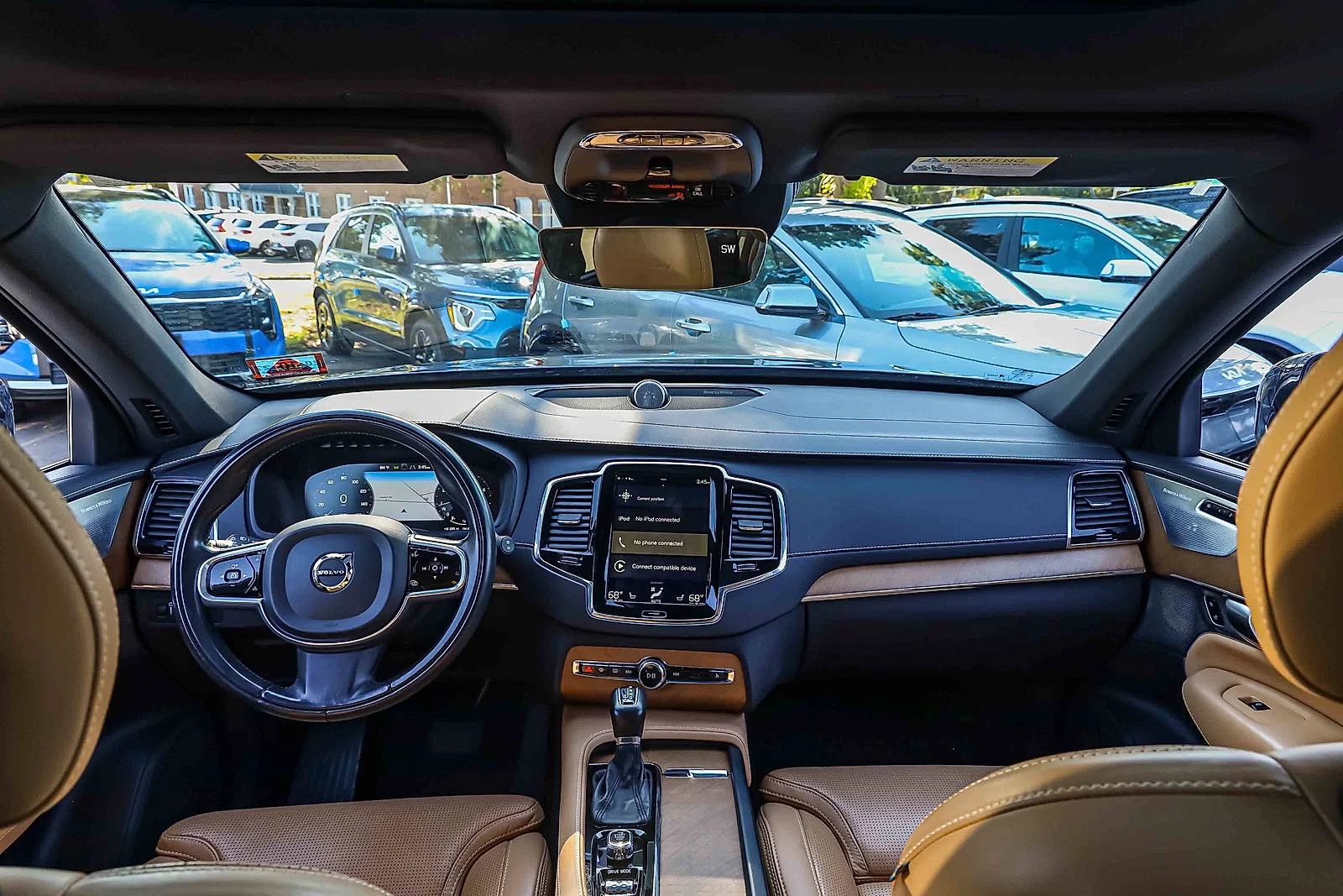 Used 2018  Volvo Inscription image 19