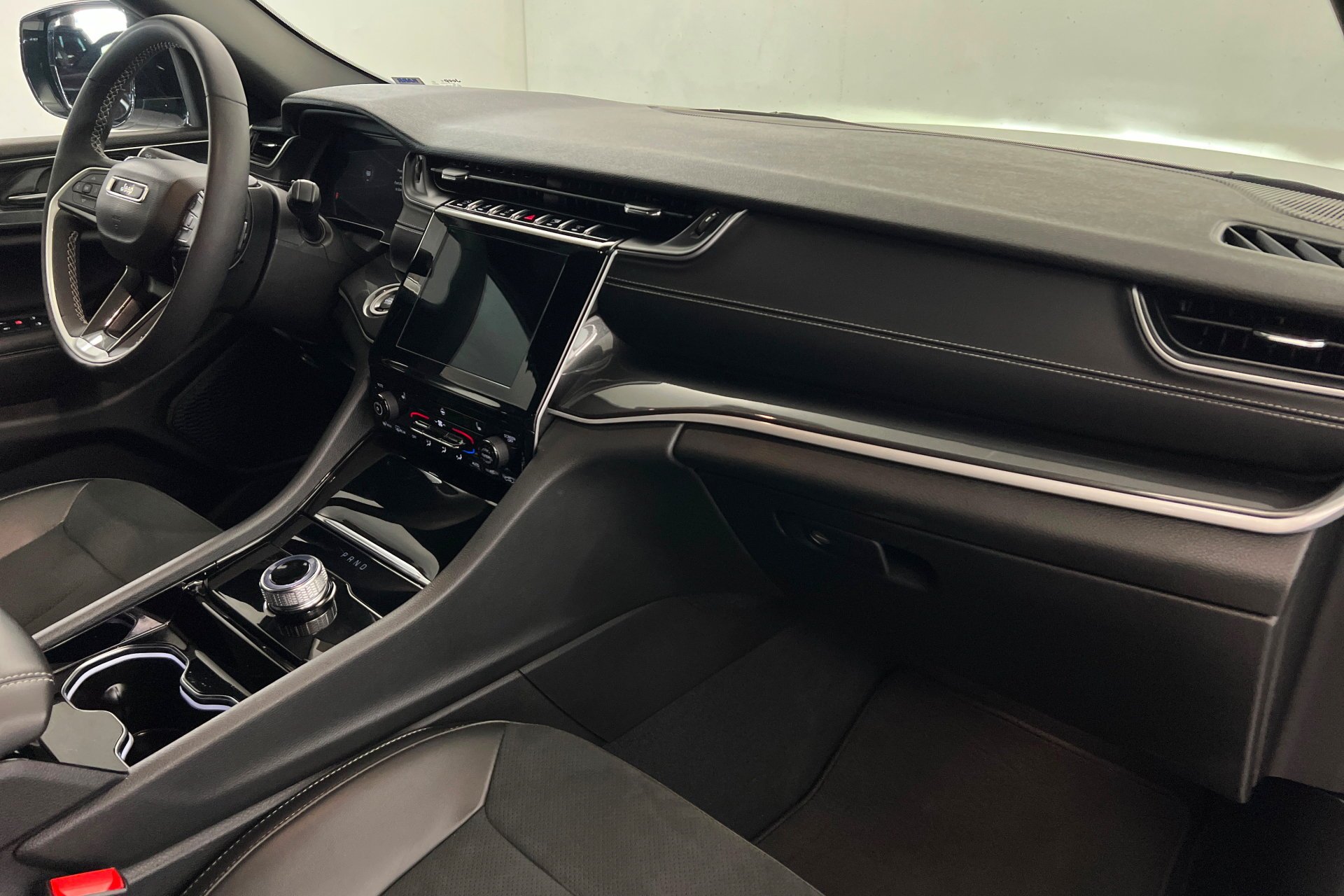 2023 Jeep Grand Cherokee Altitude - Photo 25