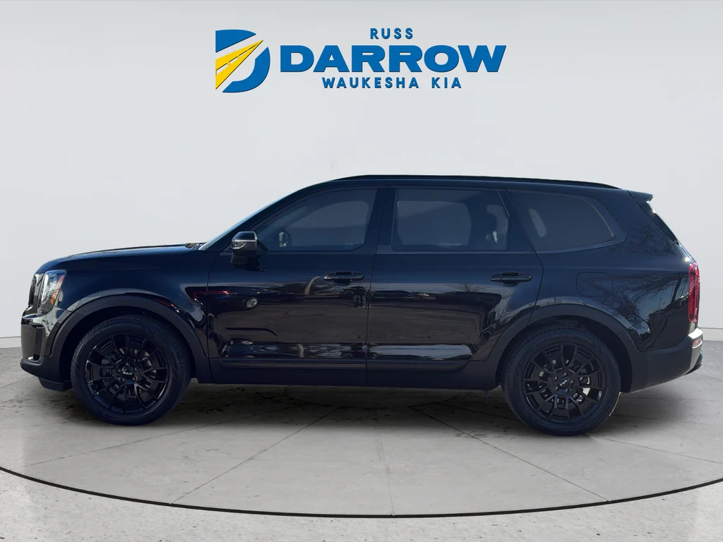 Used 2022 Black Kia EX image 4