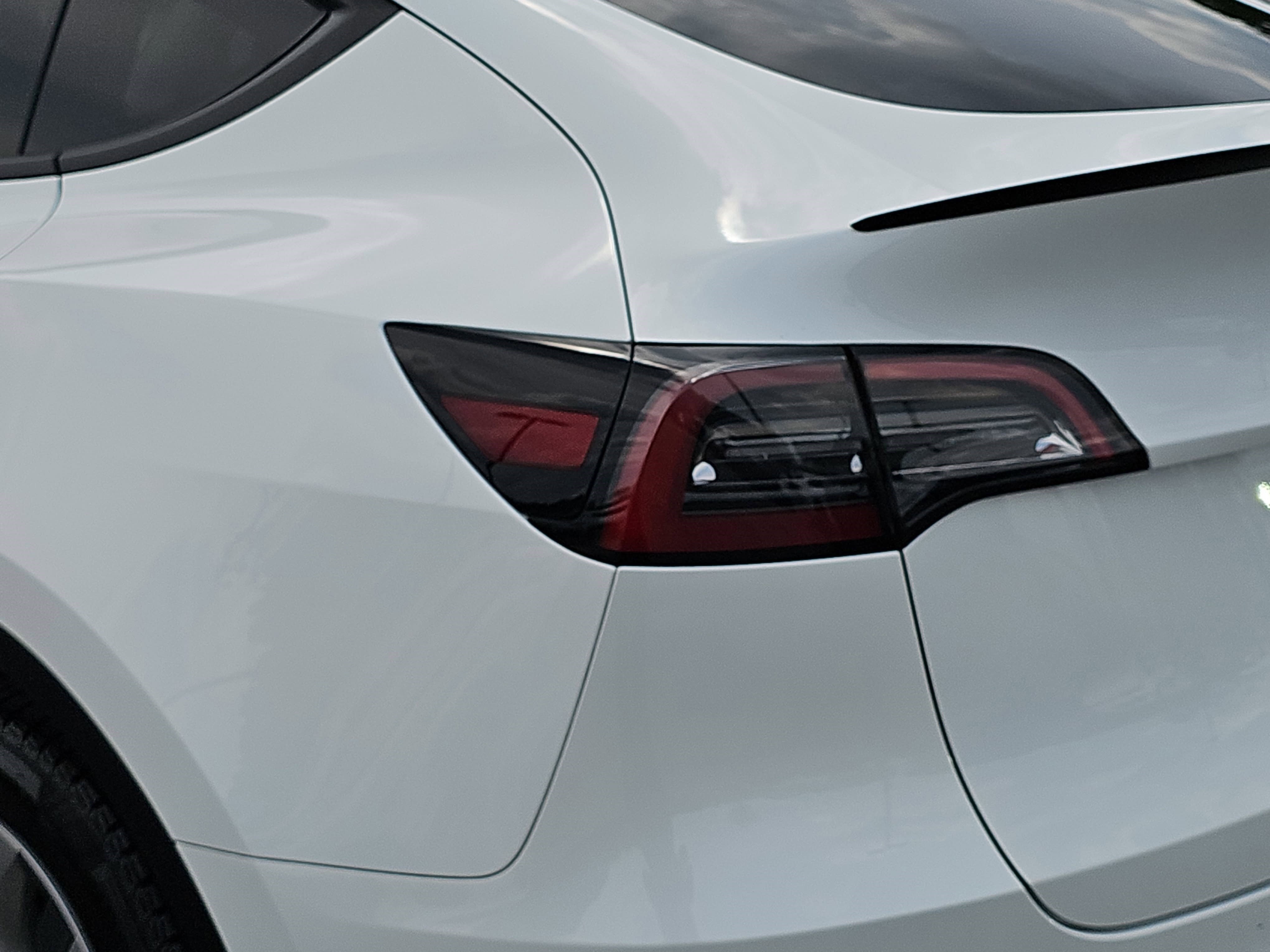 Used 2022  Tesla Long Range image 33
