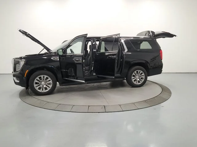 Used 2025 Black GMC Denali image 13