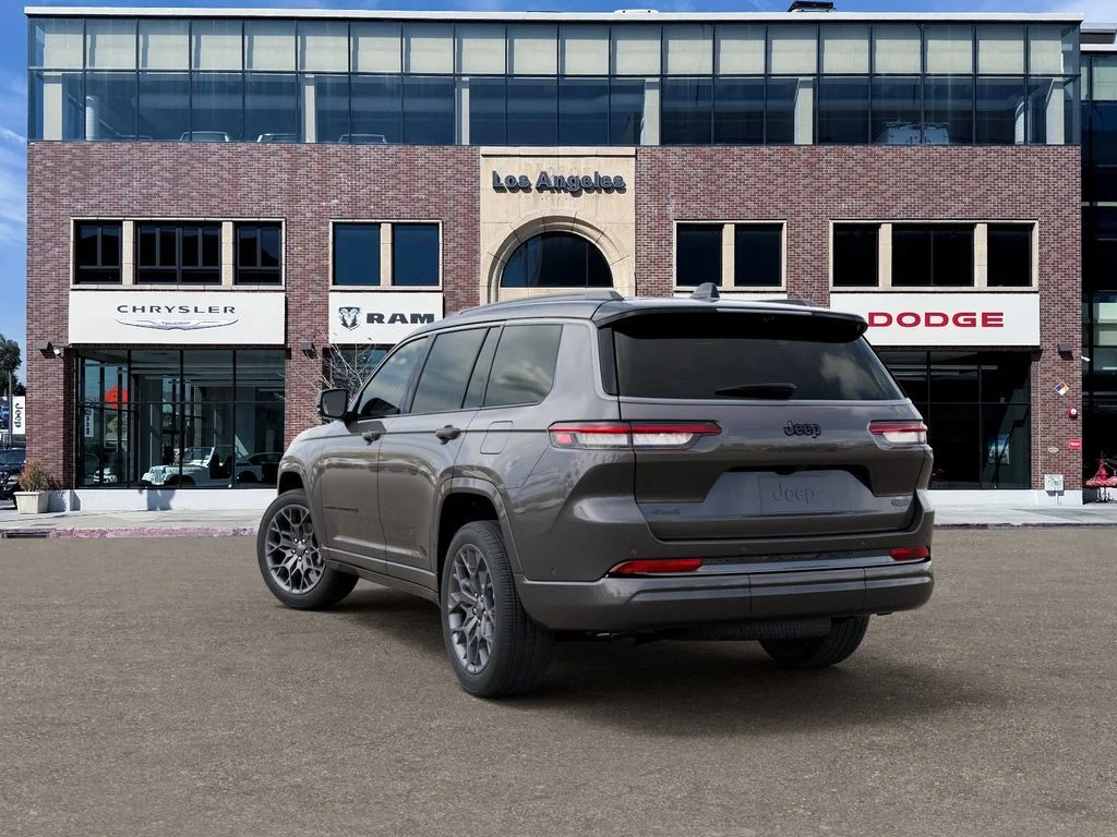 New 2026 Baltic Gray Metallic Clear-Coat Exterior Paint Jeep Summit image 3