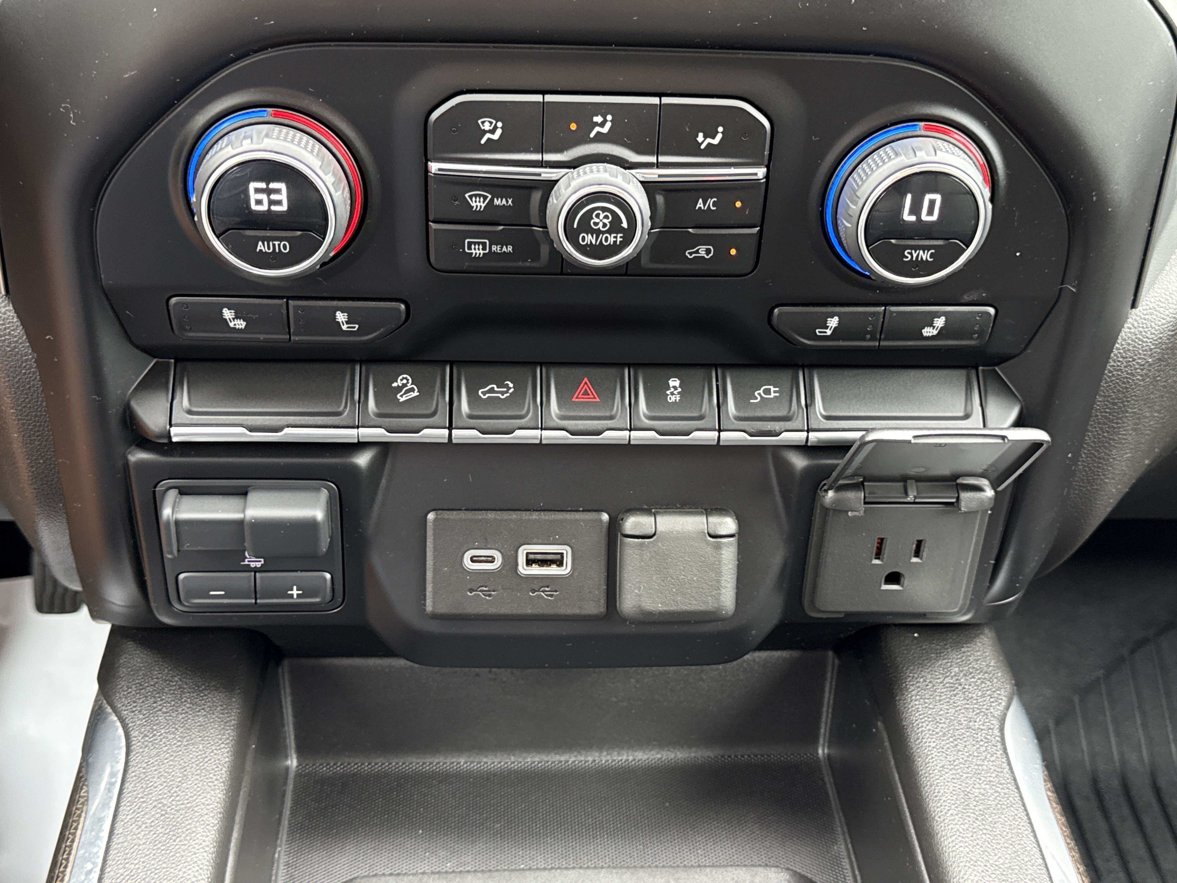Used 2023 Summit White Chevrolet LT image 23