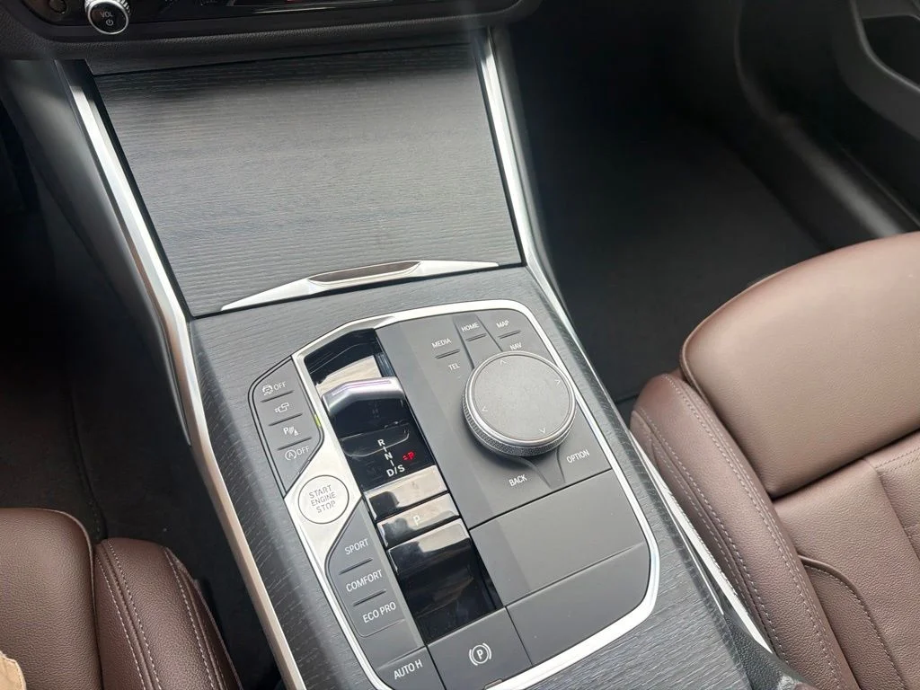 New 2026 Mineral White Metallic BMW 330i image 22