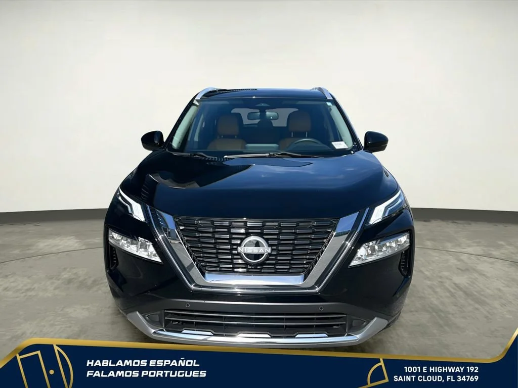 Used 2023 Black Nissan Platinum FWD image 9