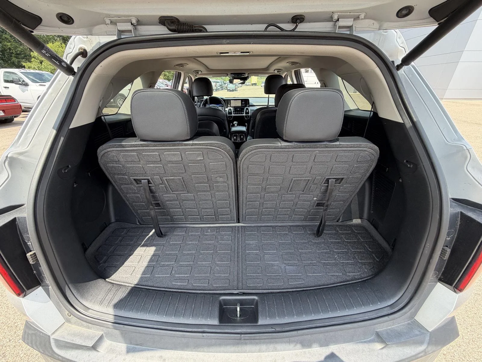 Used 2021 Sparkling Silver Kia SX Prestige X-Line image 18