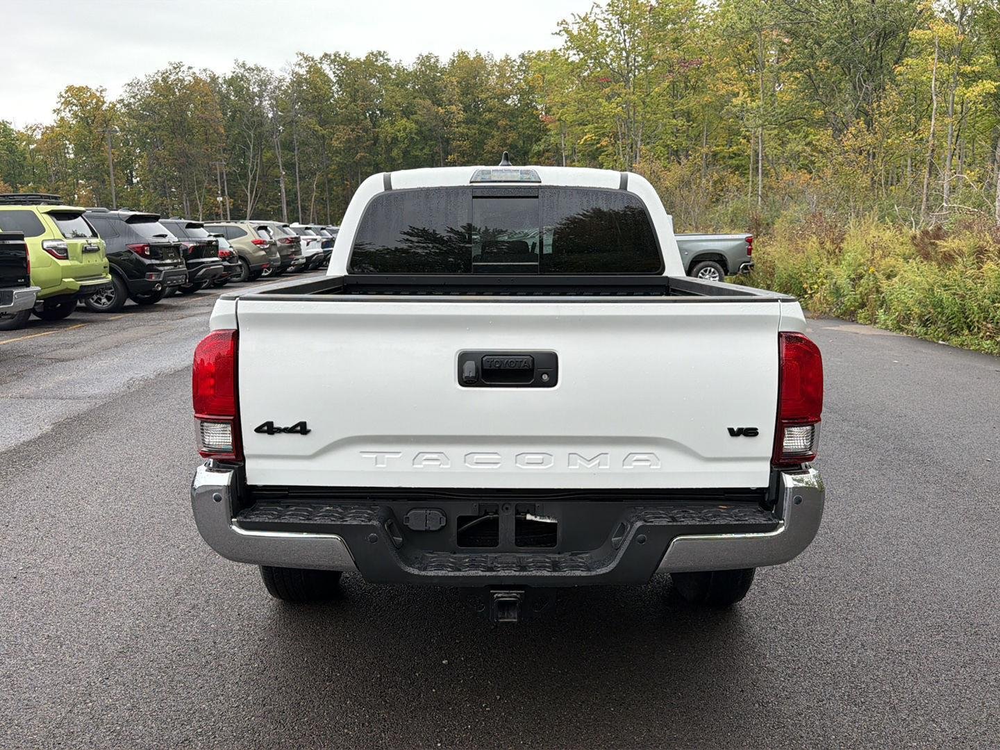 Used 2023 Ice Cap Toyota SR5 V6 image 4