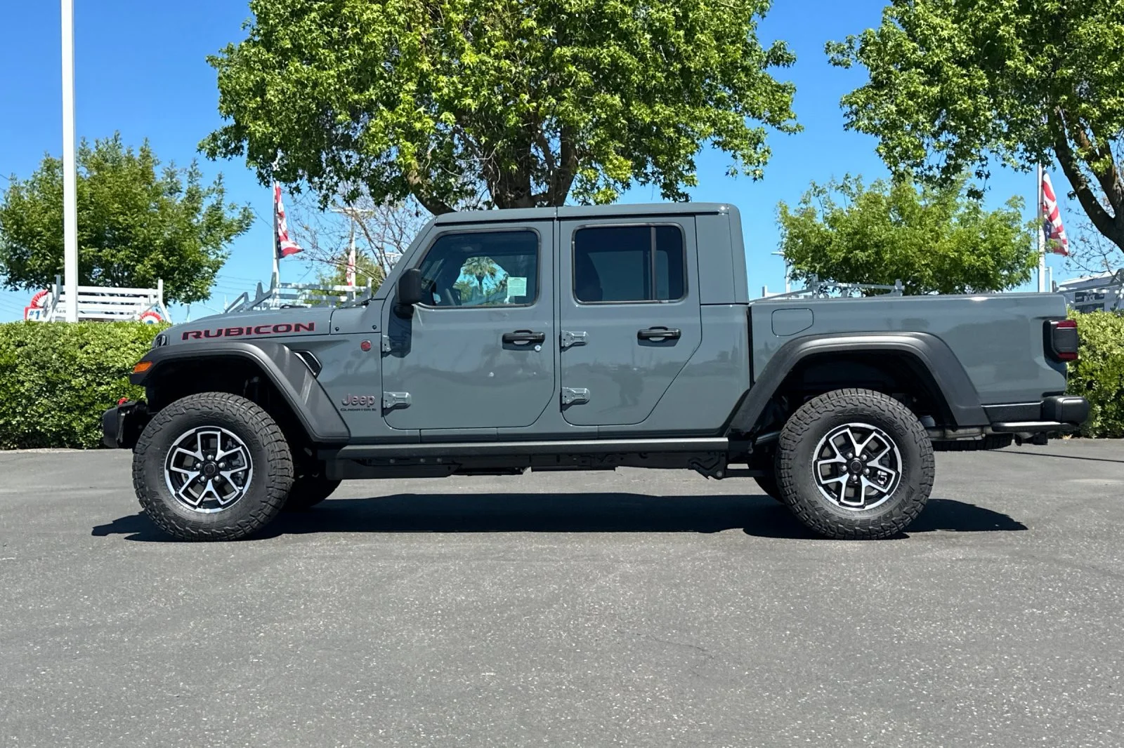 New 2026 Anvil Clear-Coat Exterior Paint Jeep Rubicon image 7