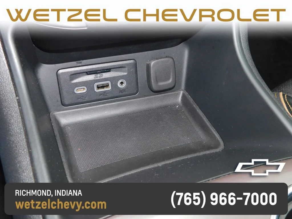 Used 2023 Silver GMC AT4 image 40