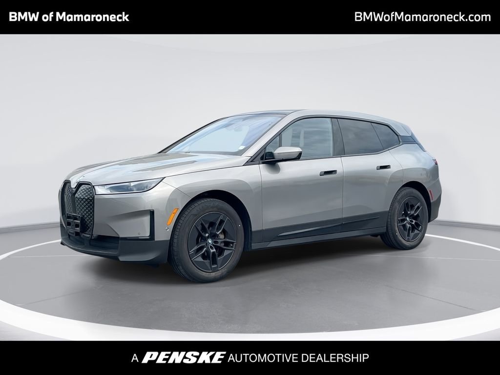 2024 BMW iX xDrive50's photo