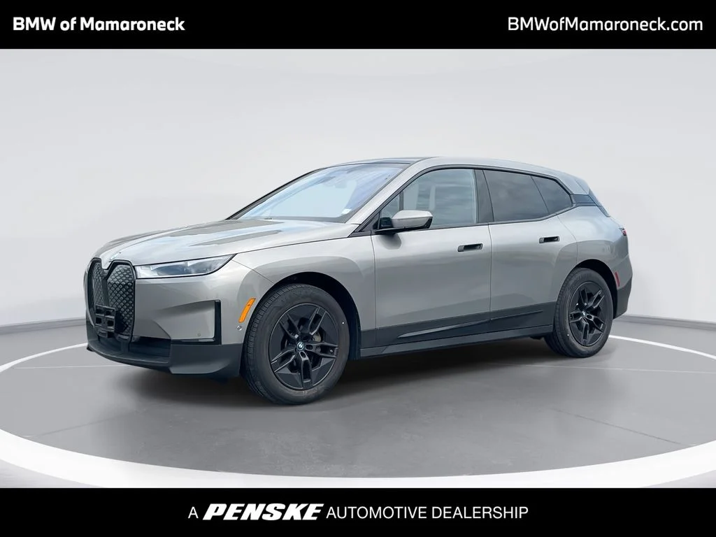 2024 BMW iX xDrive50's photo