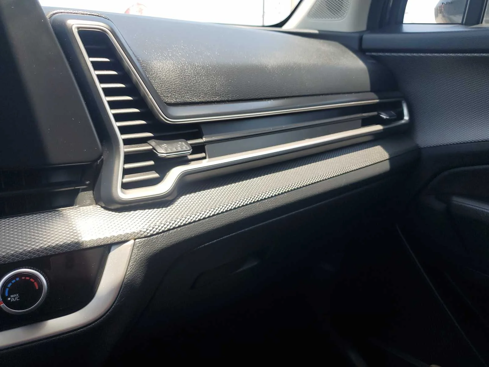 2023 Kia Sportage LX - Photo 25