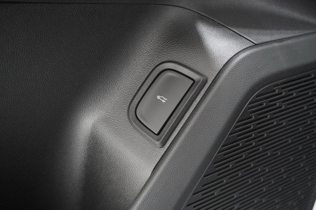 2027 GMC Terrain Denali - Photo 16