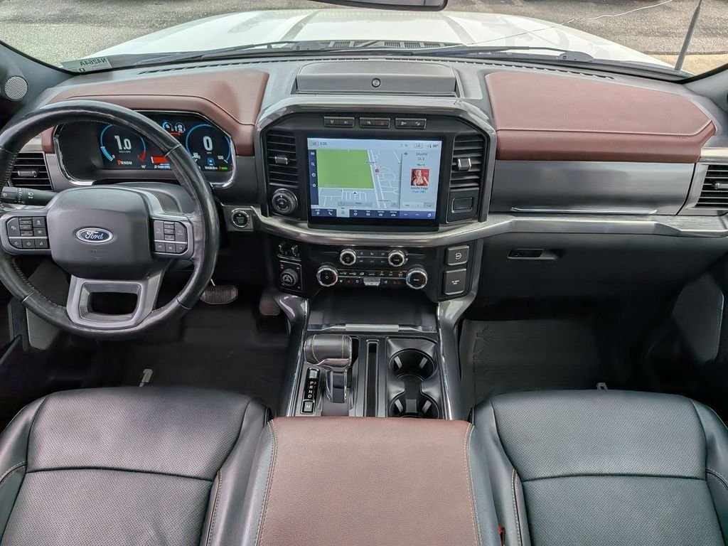 Used 2023 White Ford Lariat image 31