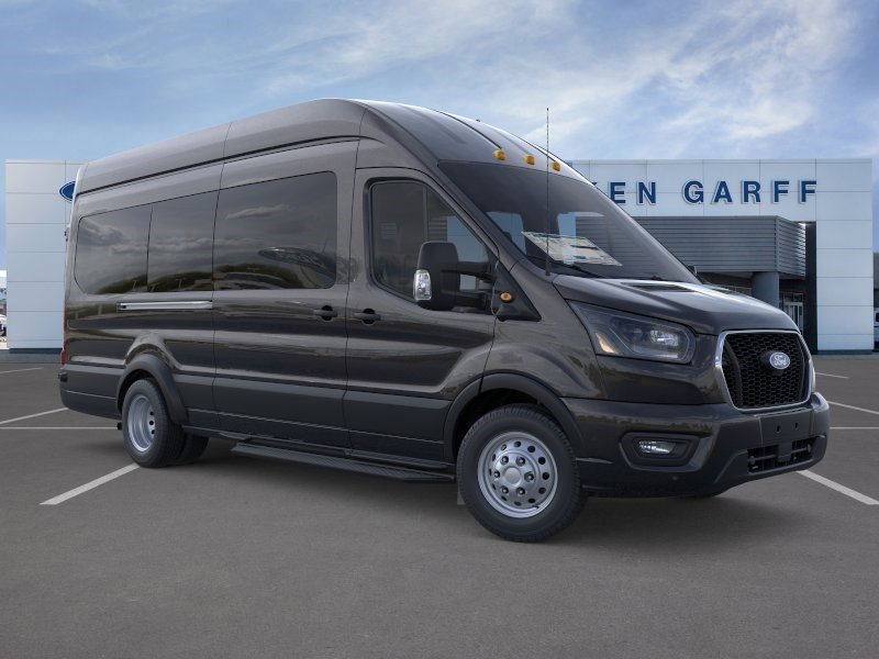 New 2026 Agate Black Metallic Ford XLT image 8