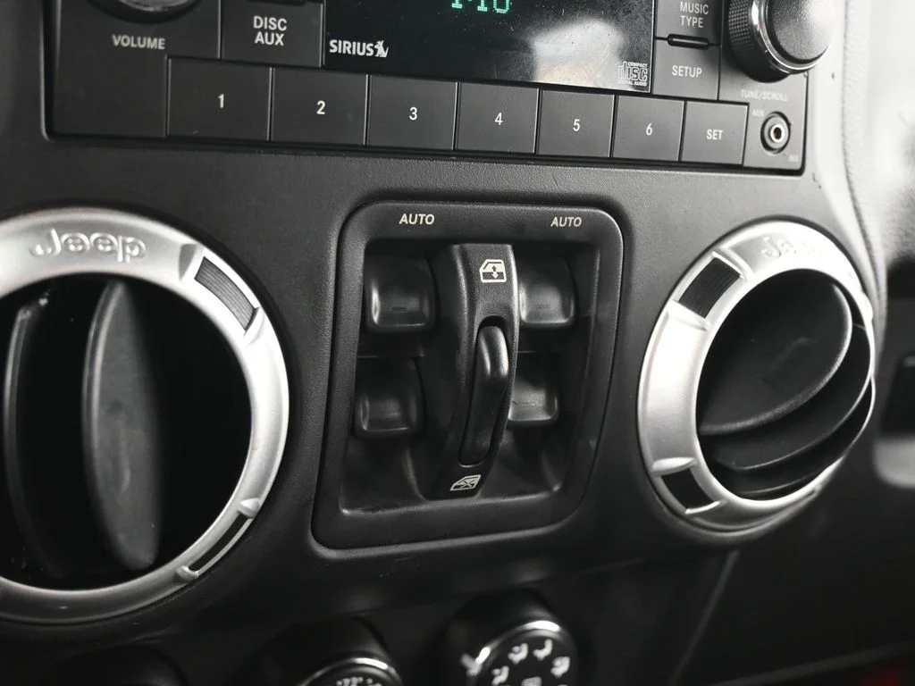 2014 Jeep Wrangler Unlimited Rubicon - Photo 17