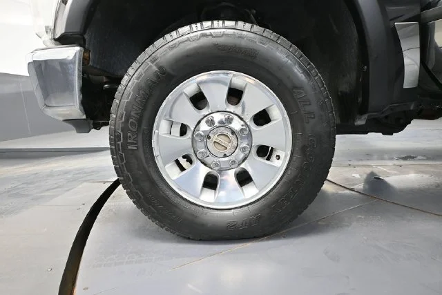 Used 2008 Black Ford Lariat image 12