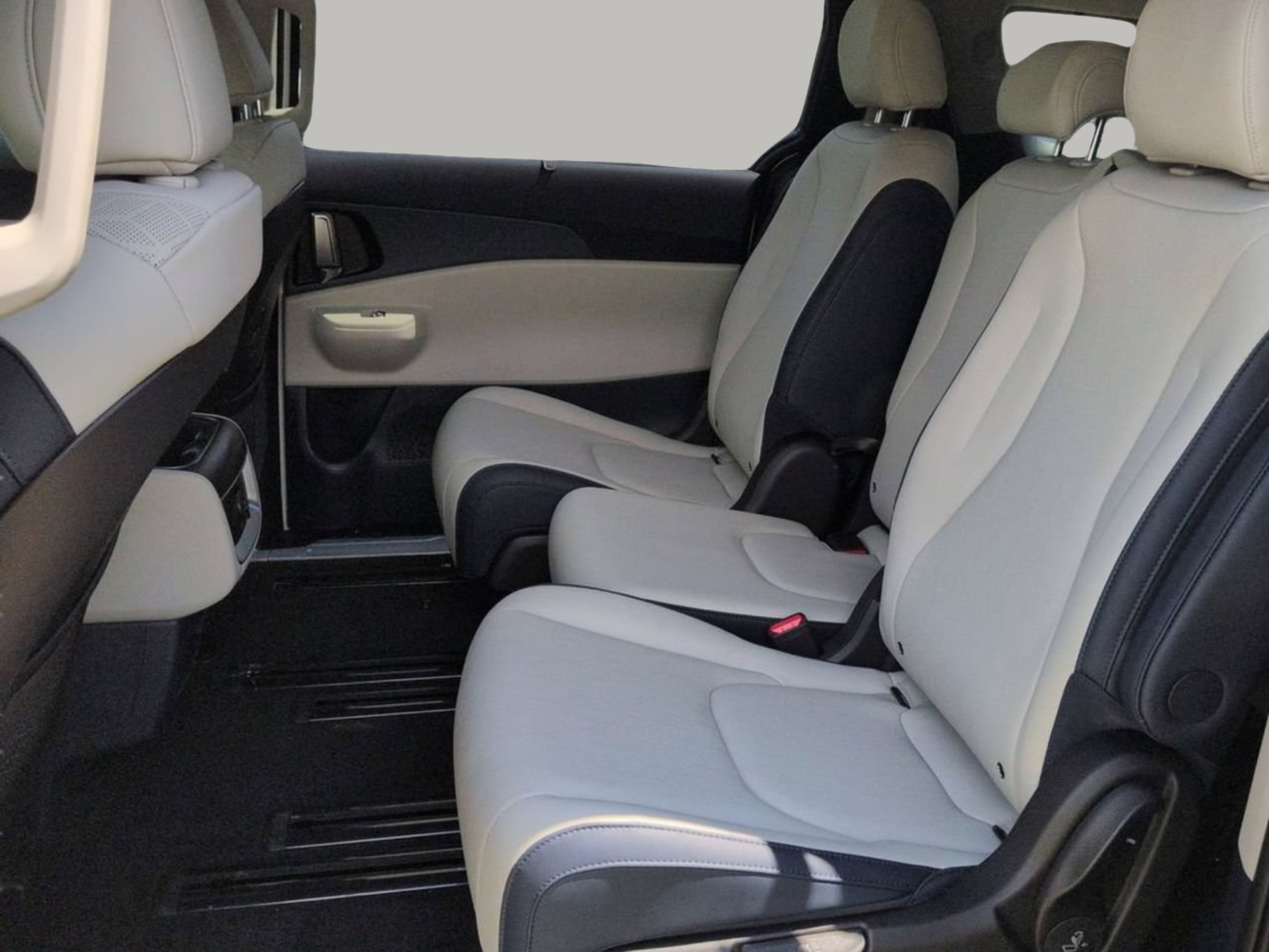 New 2026 Snow White Pearl Kia EX image 18