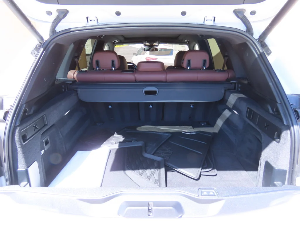Certified Used 2024 Alpine White BMW xDrive50e image 12