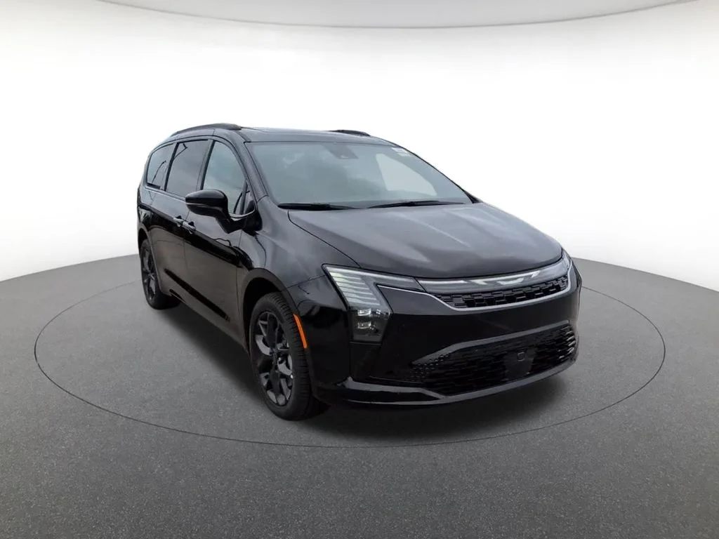 New 2027 Black Chrysler Limited image 3
