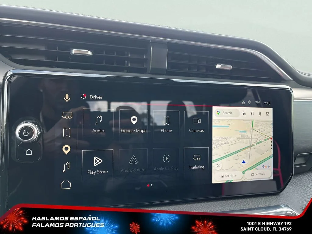 Used 2025 Summit White GMC Denali image 29