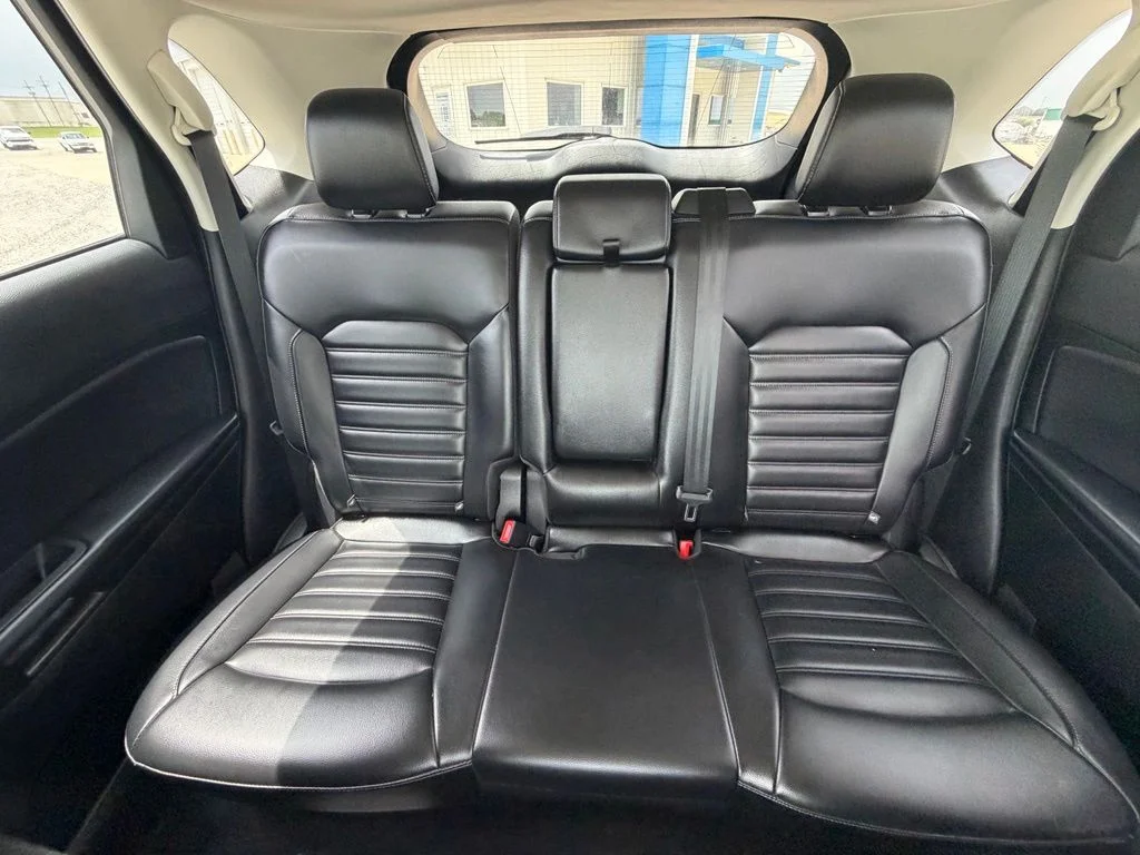 Used 2024 Gray Ford SEL image 23