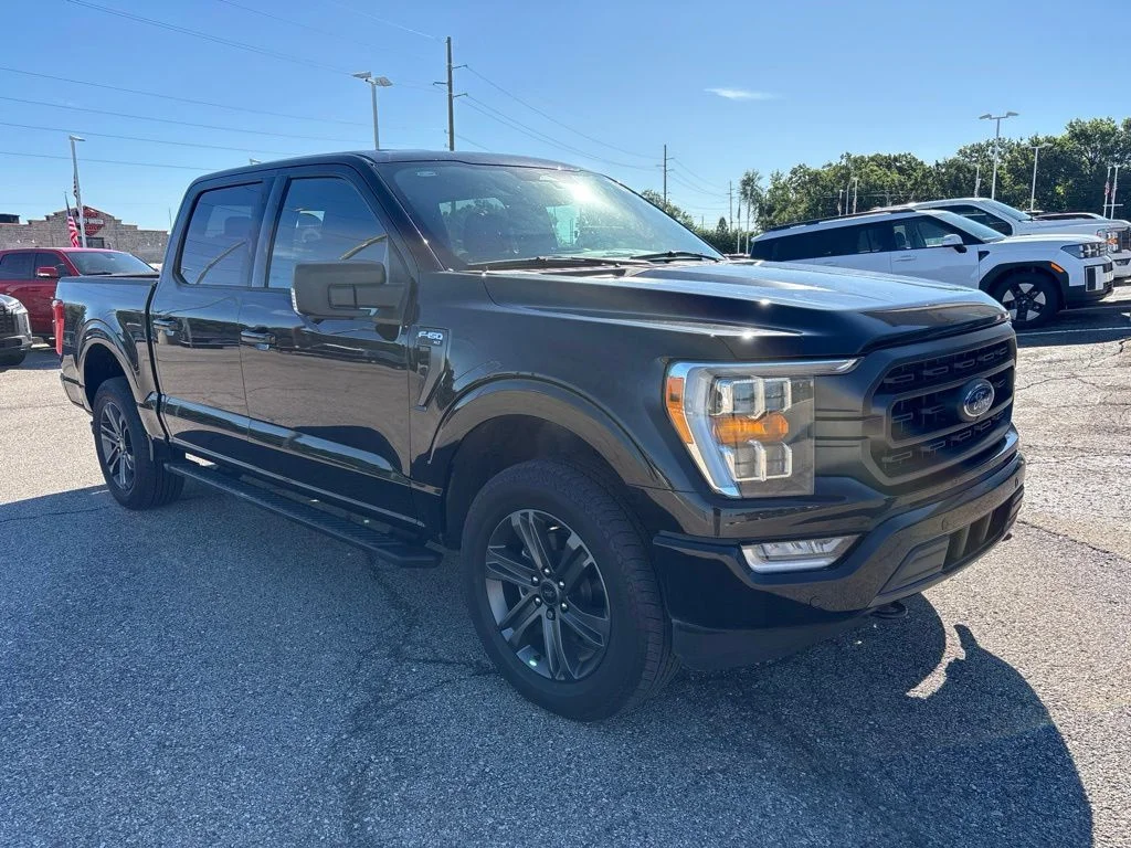 Used 2023 Black Metallic Ford XLT image 1