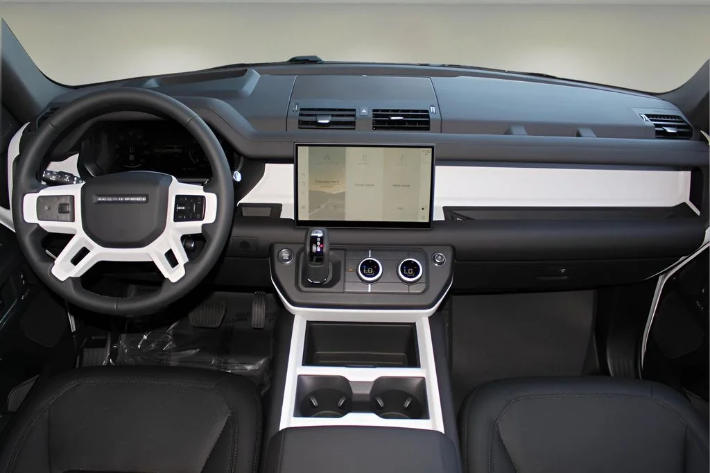 2025 Land Rover Defender X-Dynamic SE - Photo 14