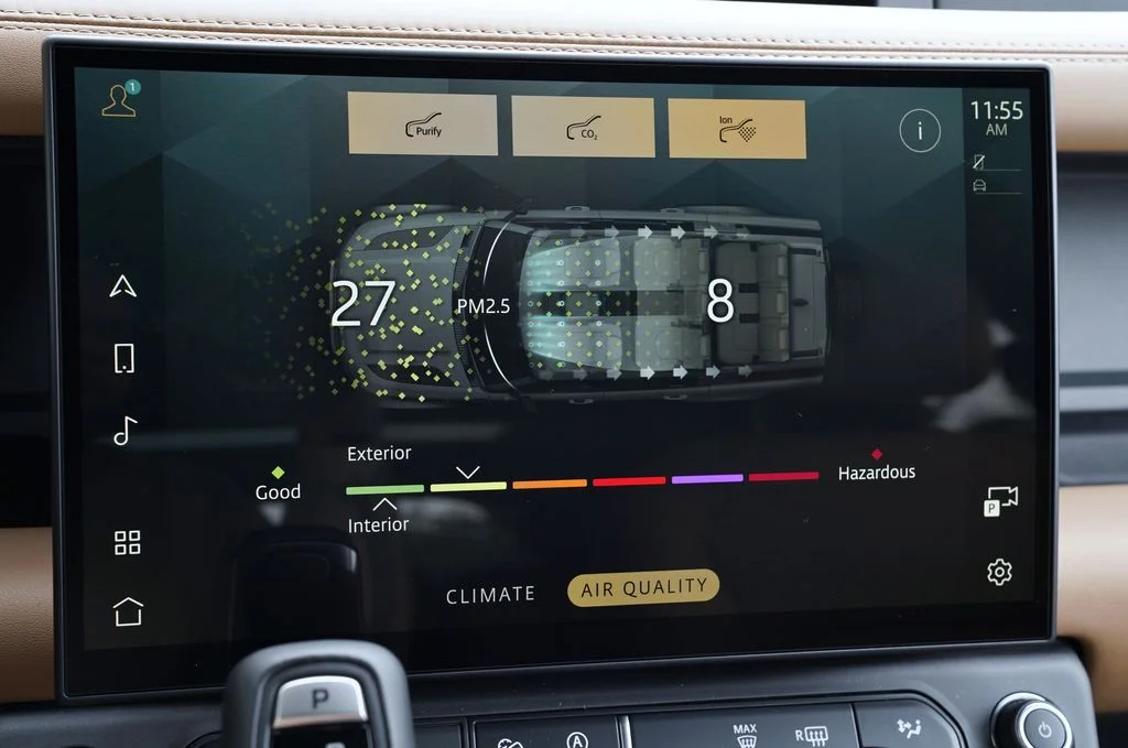 New 2026 Fuji White Land Rover X-Dynamic SE image 24