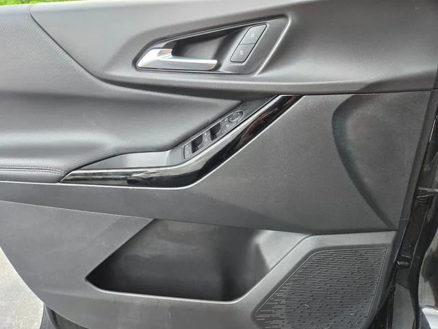 Used 2025 Black Chevrolet LT image 36