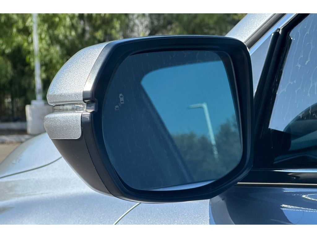 Used 2020 Lunar Silver Metallic Honda EX-L image 11