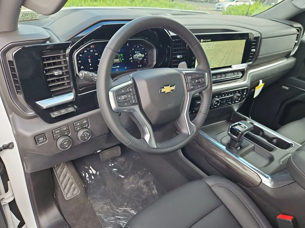 2026 Chevrolet Silverado 1500 LTZ - Photo 13