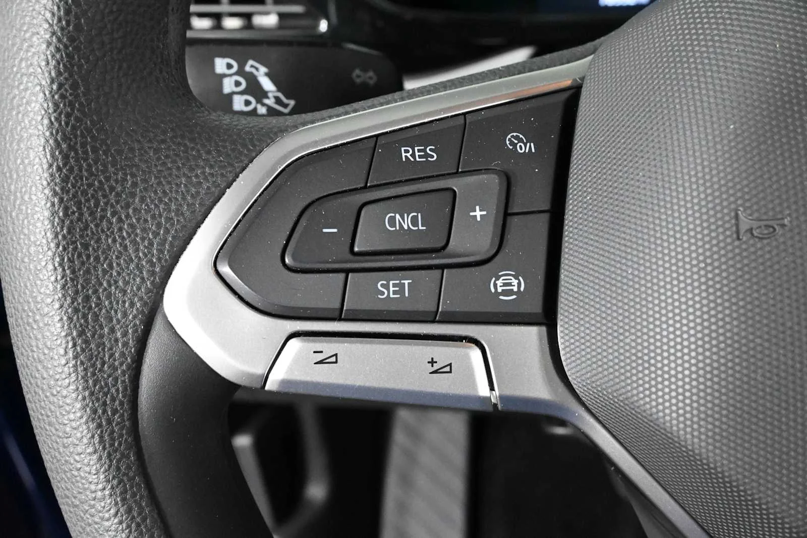 Used 2022 Dusk Blue Metallic Volkswagen S image 19
