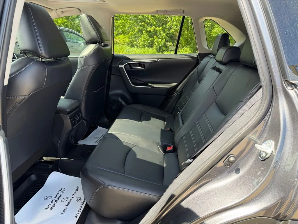 Used 2019 Gray Toyota Limited image 27