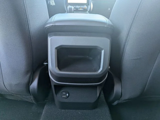 New 2026 Avalanche Ford XLT image 13