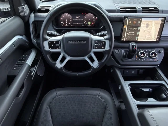 Used 2023 Silver Land Rover 130 SE image 12