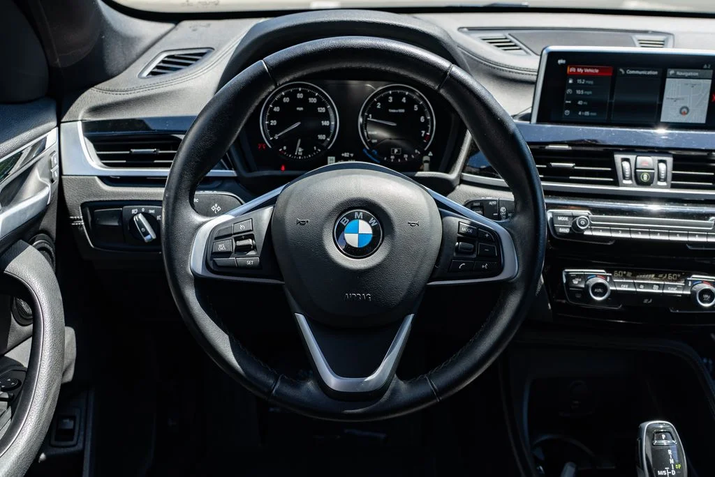 Used 2021 Black BMW xDrive28i image 13