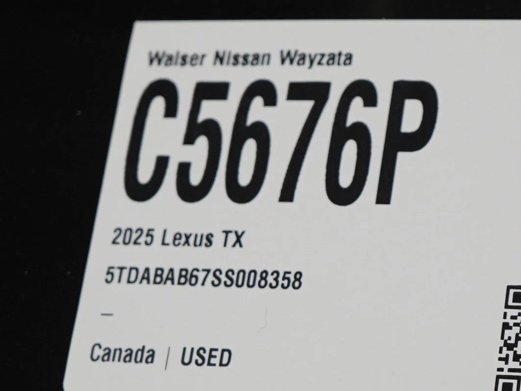 Used 2025 Wind Chill Pearl Lexus 500h F SPORT Premium image 31