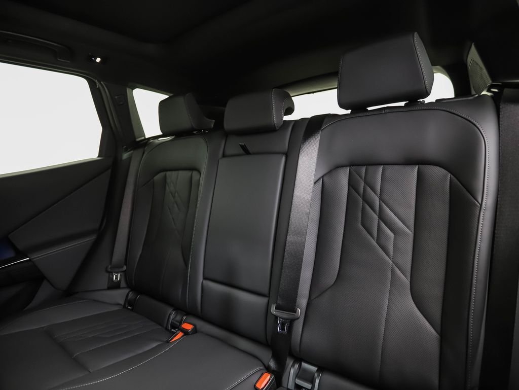 New 2026 Gray Metallic BMW 30 xDrive image 23