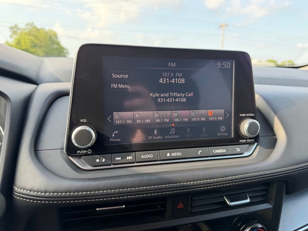 Used 2025 Silver Nissan SV image 21