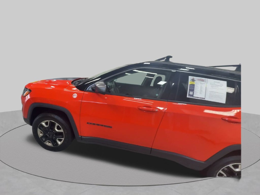 Used 2018 Spitfire Orange Clearcoat Jeep Trailhawk image 6