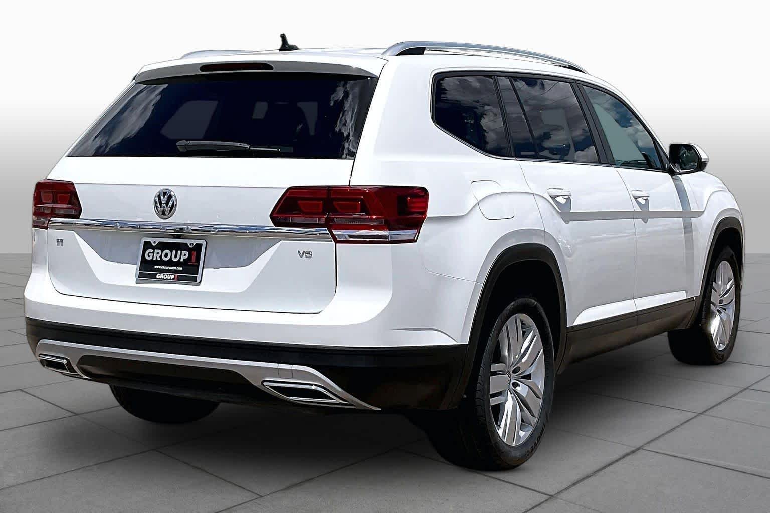 Used 2019 Pure White Volkswagen 3.6L V6 SE w/Technology image 13