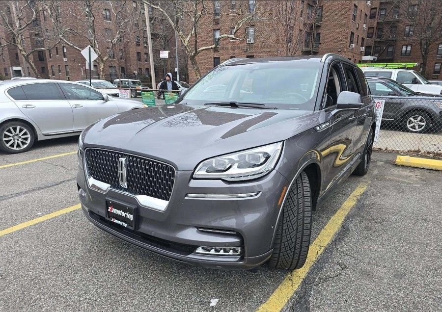 2021 Lincoln Aviator Reserve AWD's photo