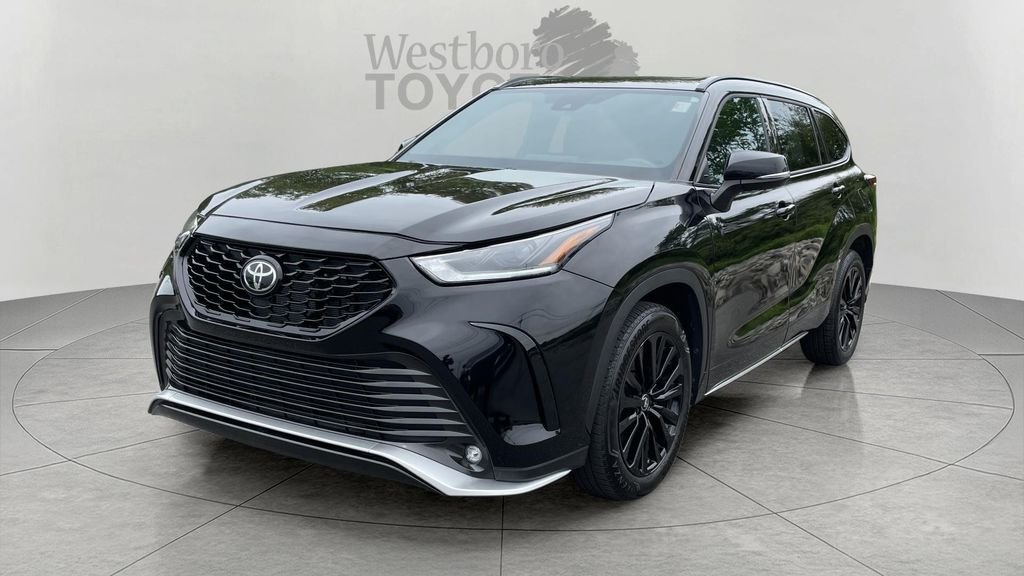 Used 2025 Black Toyota XSE image 3