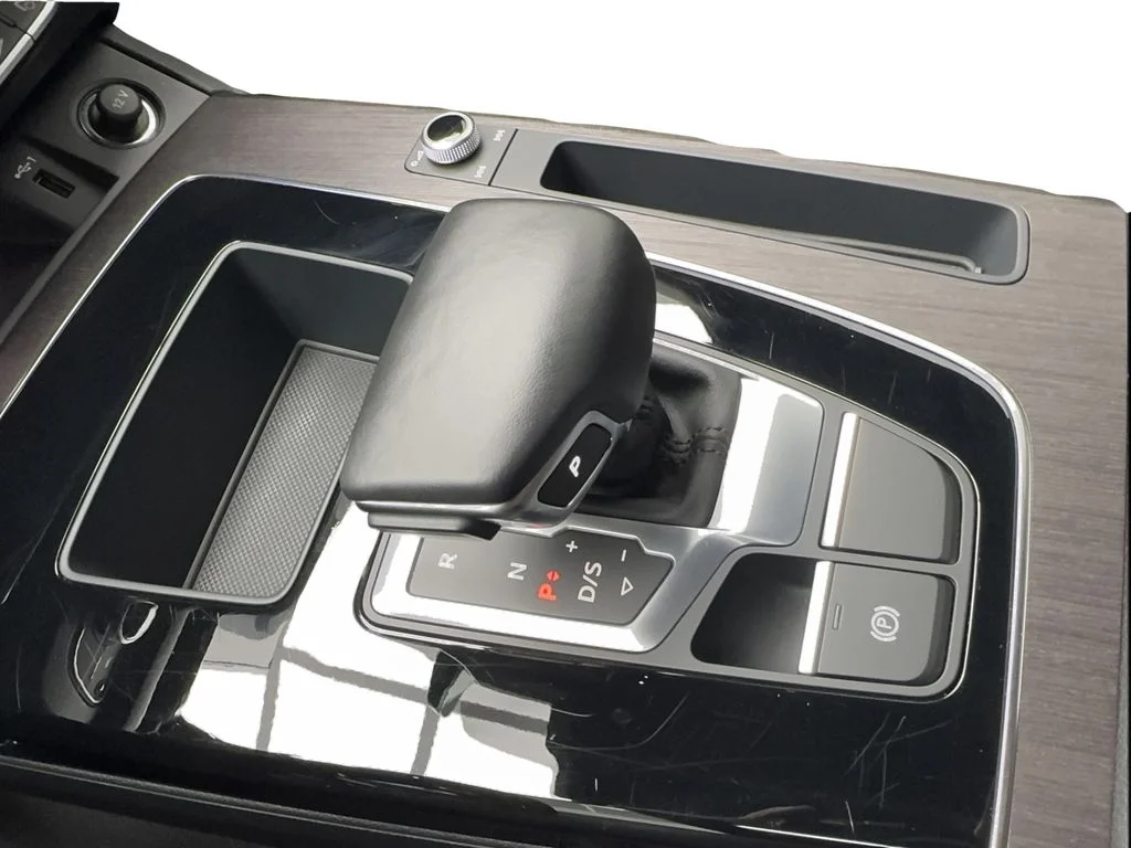 Used 2022 Blue Audi  image 43