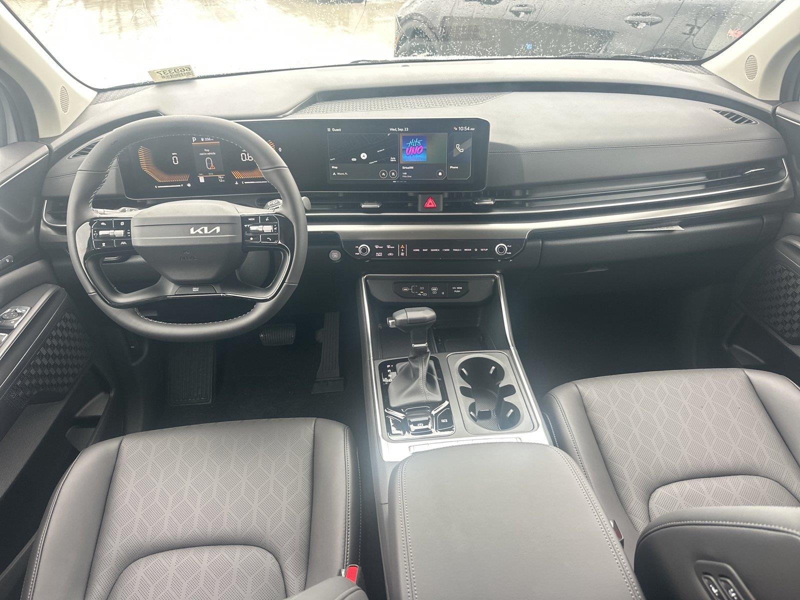 New 2027 Ceramic Silver Kia EX image 18
