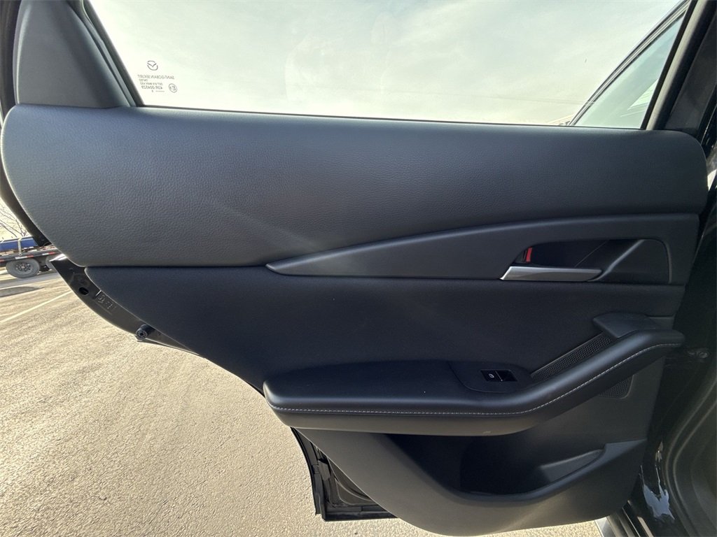 2025 MAZDA CX-30 - Image 21